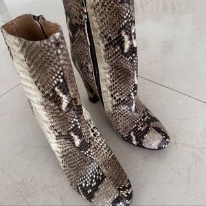 Rare find ! Zara python print boots size 38